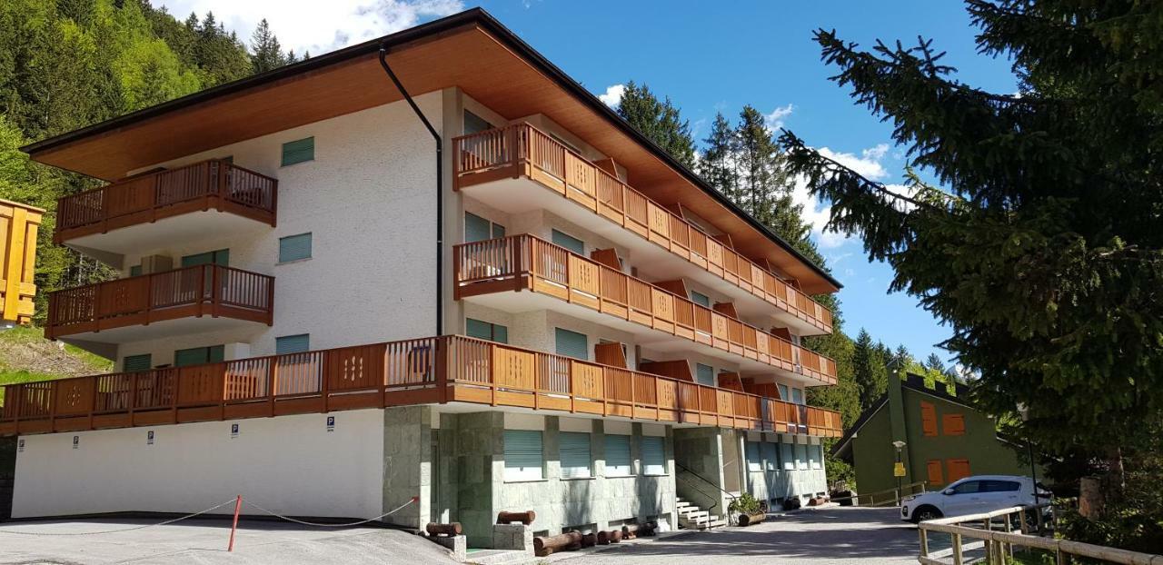 Monolocale Fevri - Serafini Madonna di Campiglio Ngoại thất bức ảnh